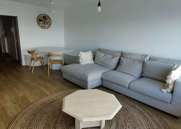 Seaview Heist: 3-bedroom Flat By The * クノック・ヘイスト